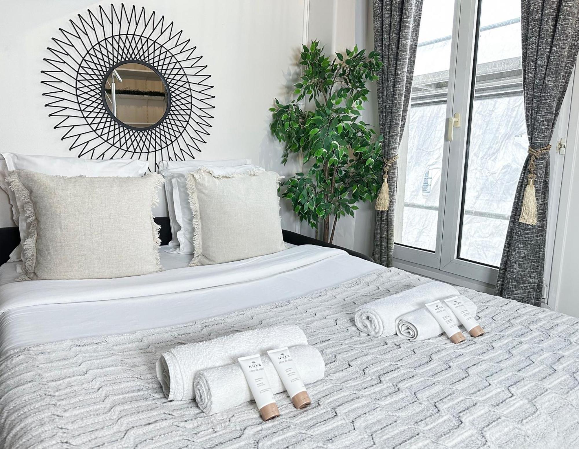 6062 - Stylish Duplex In Paris Olympic Games 2024アパートメント エクステリア 写真